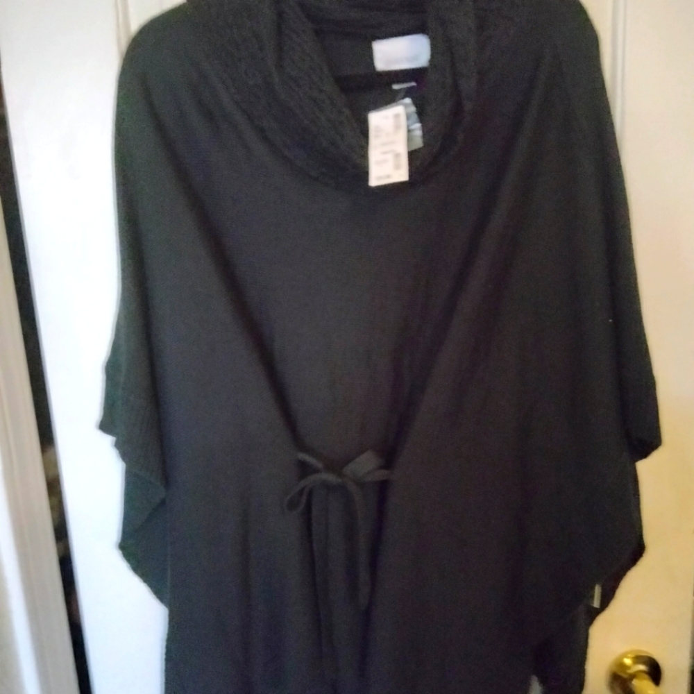 New women's black cowl neck Cape knitted tunic wrap by avenue size 22/24